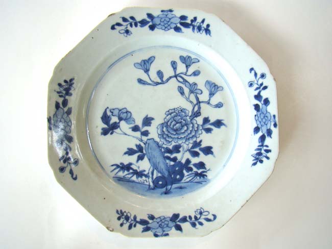 A beautiful 18th century Dutch Delft octagonal plate circa 1750